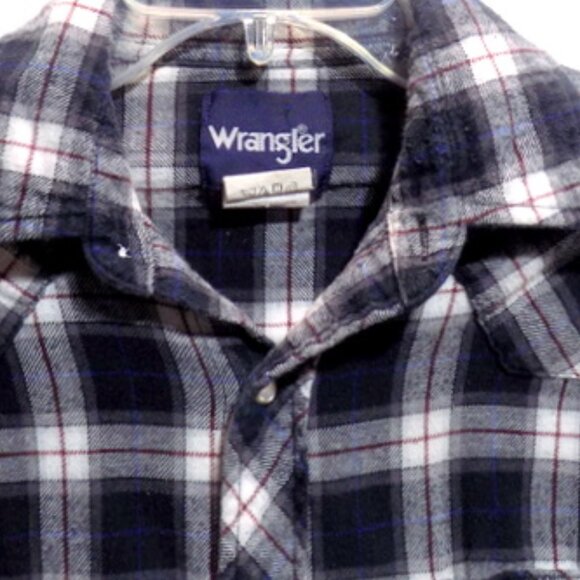Wrangler Men’s Western Black White Plaid Pearl Snap Flannel - Size: Medium - Picture 4 of 10
